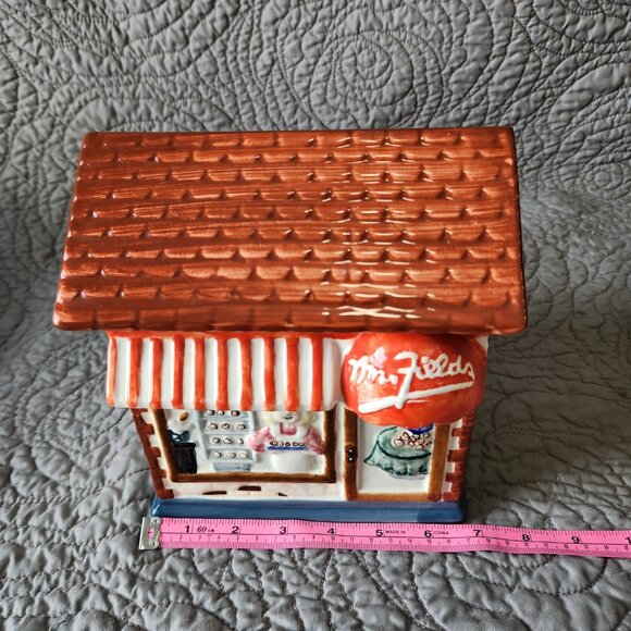 Vintage Mrs Field's House Cookie Jar - Picture 8 of 9